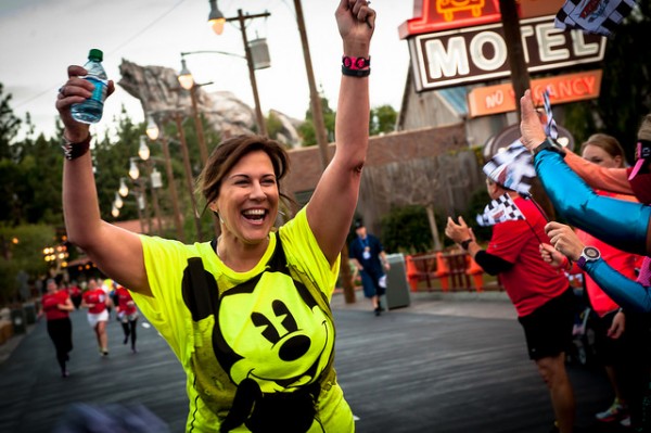 That's the woman behind the weekend magic, Leanne Jakubowski. Look closely behind her for proof that I finished too!